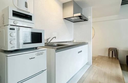 Hiroshima City Centre Apartment | Cozy Studio Apartment for 6 Near Peace Park & Amenities