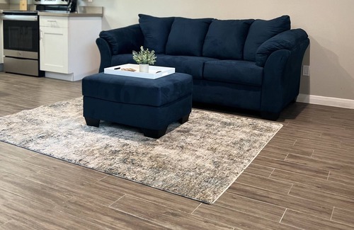 Montrose Apartment | Cozy Studio Apt @Montrose - Remote Work Haven Near Downtown