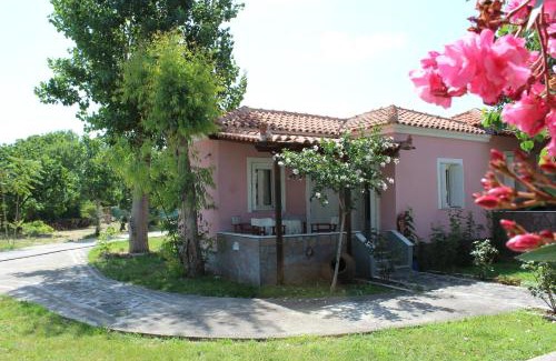 Eresos-Antissa Apartment | Enjoy Studio Aspa: Pet-Friendly Retreat with Breakfast Included