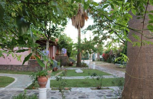 Eresos-Antissa Apartment | Enjoy Studio Aspa: Pet-Friendly Retreat with Breakfast Included