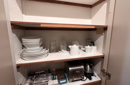 Dinner Plain Apartment | Cozy Studio at Snow Daisy - Ideal Suite for Romantic Getaways