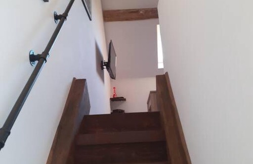 Verdelot Apartment | Relaxing Oceanfront Studio with Pool & 9/10 Guest Rating