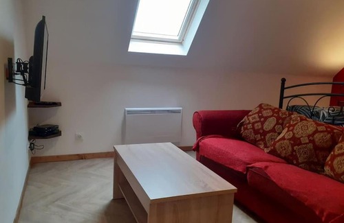 Verdelot Apartment | Relaxing Oceanfront Studio with Pool & 9/10 Guest Rating