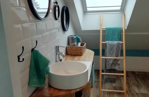 Azay-sur-Cher Apartment | Cozy Studio in the Heart of Loire Valley with Breakfast