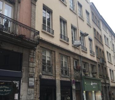 1st Arrondissement Apartment | Cozy Studio in the Heart of Lyon with Accessibility Options