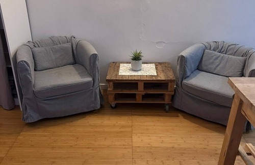 Quartier de la Roquette Apartment | Quiet Studio in a Secure Private Courtyard, Heart of Paris