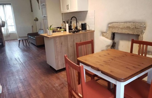 Guemene-sur-Scorff Apartment | Cozy Studio in Guémené-sur-Scorff with Spa & Pet-Friendly