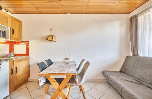 Eclose-Est Apartment | Charming Studio Steps from the Slopes - Family Friendly Stay