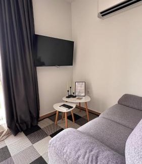 Studentski Grad Apartment | Child-Friendly Studio AUREA - Guest Rated 9.9/10
