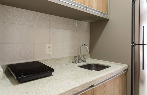 Republica Apartment | Guest Rated: Studio Aurora Paulista 606 with Pool & Spa