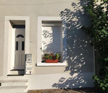 Vaudherland Apartment | Charming Studio Autonome in Paris CDG - Highly Rated Stay