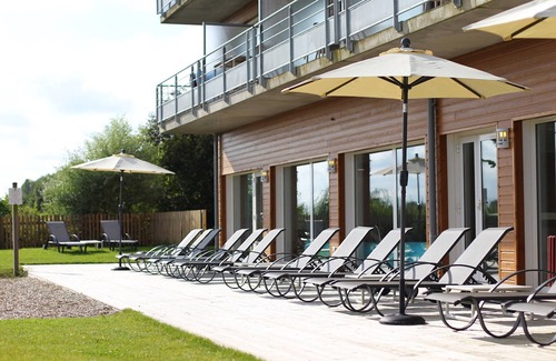 Roz-sur-Couesnon Apartment | Cozy Studio with Pool and Sauna Access for Relaxation