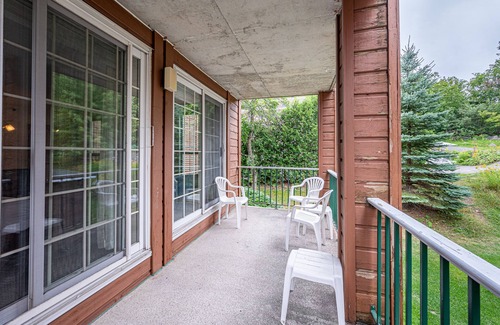 Saint-Sauveur House | Beautiful Studio with Kitchen and Exciting Amenities