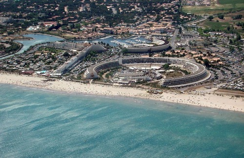 Cap d'Agde Apartment | Perfect Studio Avec Mezzanine for 4 - Family & Pet Friendly