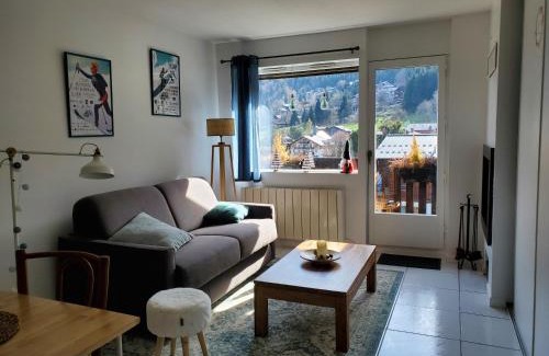 Les Carroz-d'Araches Apartment | Inviting Studio with Balcony and Fireplace - Grand Massif