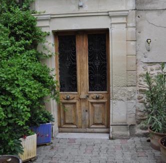 Grillon Apartment | Private Terrace Studio with Pool & Top Guest Rating 9.2