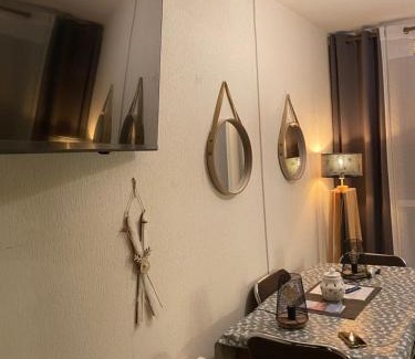 Saint-Etienne-en-Devoluy Apartment | Cozy Studio Overlooking the Slopes, Perfect for Families