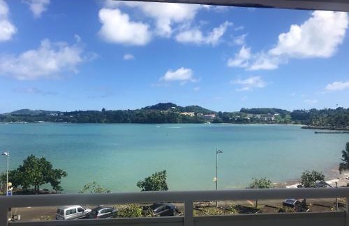 Tartane Apartment | Tranquil Studio with Sea View in La Trinite