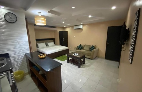 Lagos Apartment | Cozy Studio B at Hillside Gardens with Family-Friendly Amenities