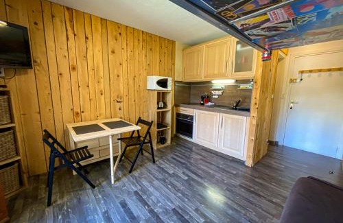 Saint-Etienne-de-Tinee Apartment | Cozy Studio with Mountain Views Near Ski Lifts