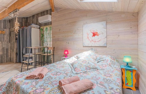 Cazaux Apartment | Highly Rated Studio Bassin d'Arcachon - Pet Friendly Stay
