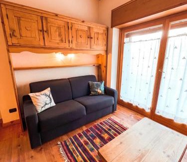 Verrand Apartment | Cozy Green Park Studio in Verrand-Courmayeur - Pet Friendly