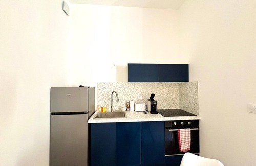 Nimes City Centre Apartment | Studio Boho, sleeps 4, Nîmes, 160 bed, a/c