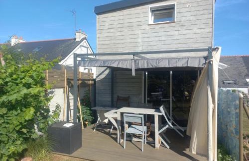 Concarneau Ski Chalet | Quiet Independent Studio with Top Reviews and Family Amenities