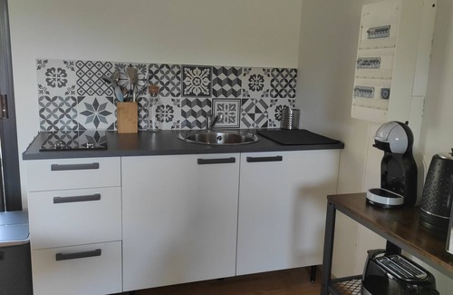 Belmont-Sainte-Foi Apartment | Comfortable Studio Bonnard with Pool and Family Amenities