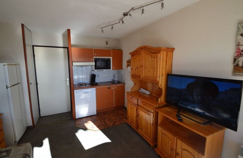 Font-Romeu-Odeillo-Via Apartment | Inviting Studio Cabin FONT ROMEU with Lake View Terrace