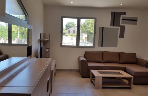 Saint-Marcel-les-Valence Apartment | Cozy Studio with Terrace, Wi-Fi & Great Guest Ratings