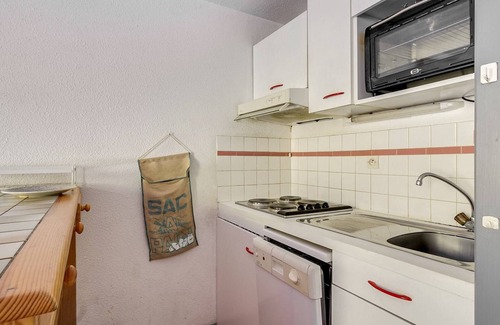 Bareges Apartment | Cozy Studio Barèges: Ideal Retreat for 6 with Spa & More