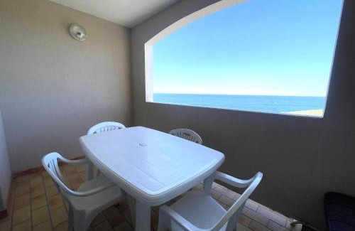Banyuls-sur-Mer Apartment | Cozy Studio Cabine in Banyuls-sur-Mer with Sea Views