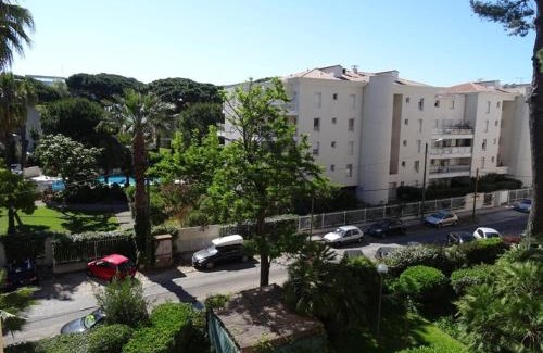 Toulon - Hyeres Apartment | Family-Friendly Studio in Hyères - Ideal for 4 Guests
