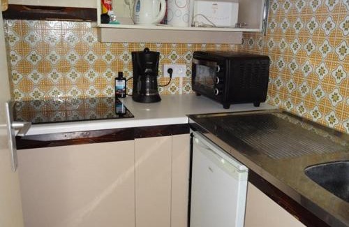 Toulon - Hyeres Apartment | Family-Friendly Studio in Hyères - Ideal for 4 Guests