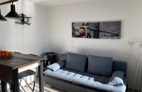 Le Barcares Apartment | Family-Friendly Studio Cabine in Le Barcarès with Pool