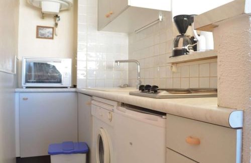 Saint-Raphael Apartment | Cozy Studio with Terrace and Parking in Saint-Raphaël