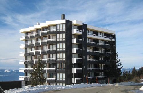 Chamrousse Apartment | Cozy Studio Chamrousse for Families - 9/10 Guest Rated