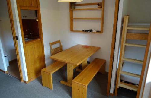 Vallandry Apartment | Cozy Studio Cabin in Vallandry - Mountain View & Pet-Friendly