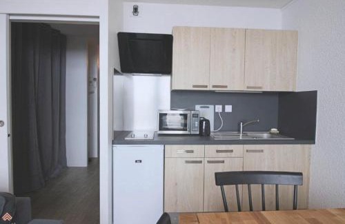 Piau Engaly Apartment | Cozy Studio with Balcony and Scenic Views in Aragnouet