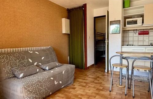 Argeles Plage Apartment | Studio cabine 4 couchages ARGELES SUR MER AR030-059