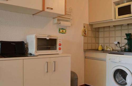 Argeles Plage Apartment | Cozy Studio with Pool, Private Parking near the Sea