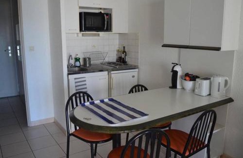 Banyuls-sur-Mer Apartment | Seaside Studio Cabine with Terrace and WiFi in Banyuls