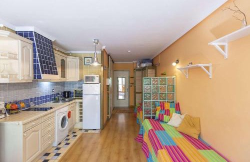 Eaux-Bonnes Apartment | Cozy Studio Cabin with Balcony and Mountain View in Gourette