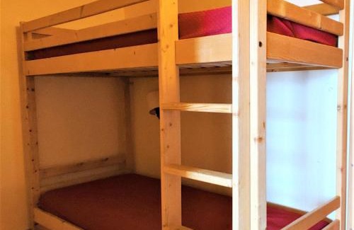 Pra Loup Apartment | Cozy Studio Cabine for 6 with Balcony in Pra Loup
