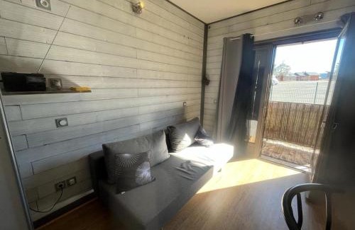Les Angles Apartment | Cozy Studio Cabine in the Heart of Les Angles with Balcony