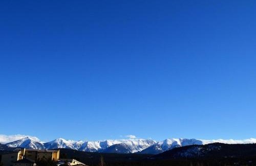 Les Angles Apartment | Cozy Studio Cabine with Lake View and Family Amenities