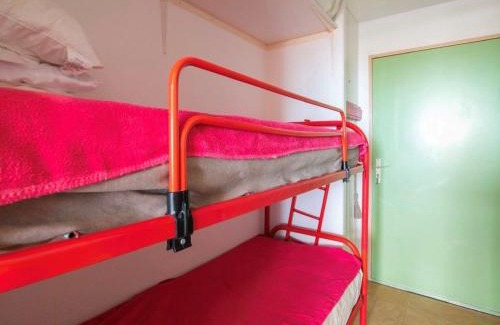 Saint-Cyprien Plage Apartment | Cozy Studio Cabine with Pool, Terrace & Beach Access