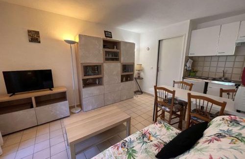 Saint-Aygulf Apartment | Cozy Studio Cabin with Pool and Tennis Near the Beach
