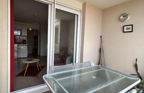 Banyuls-sur-Mer Apartment | Studio cabine climatisé, parking, proche mer à Banyuls, 4 couchages - FR-1-225C-150